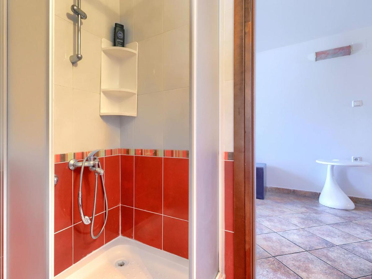 Charming Apartment With Private Terrace In Porec Porec
