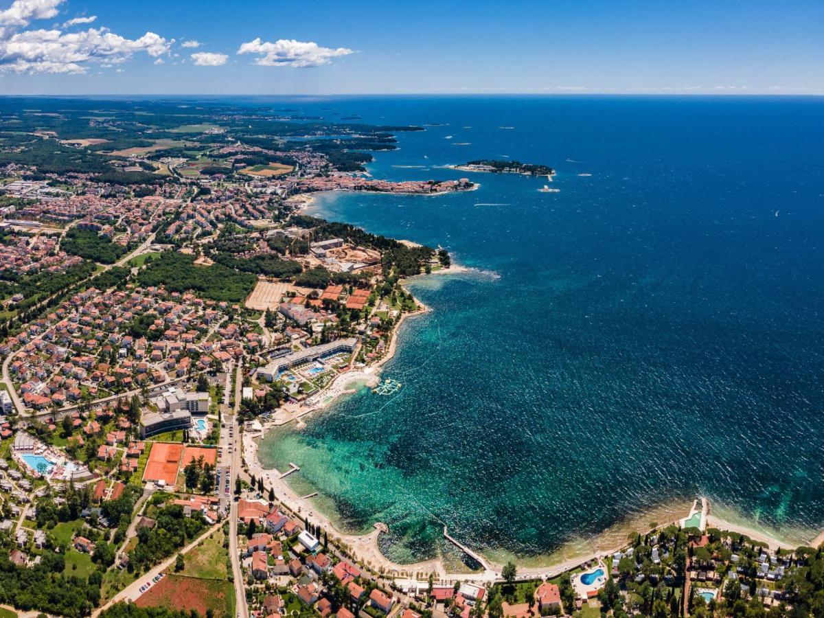 Vikendica Charming Apartment With Private Terrace In Porec