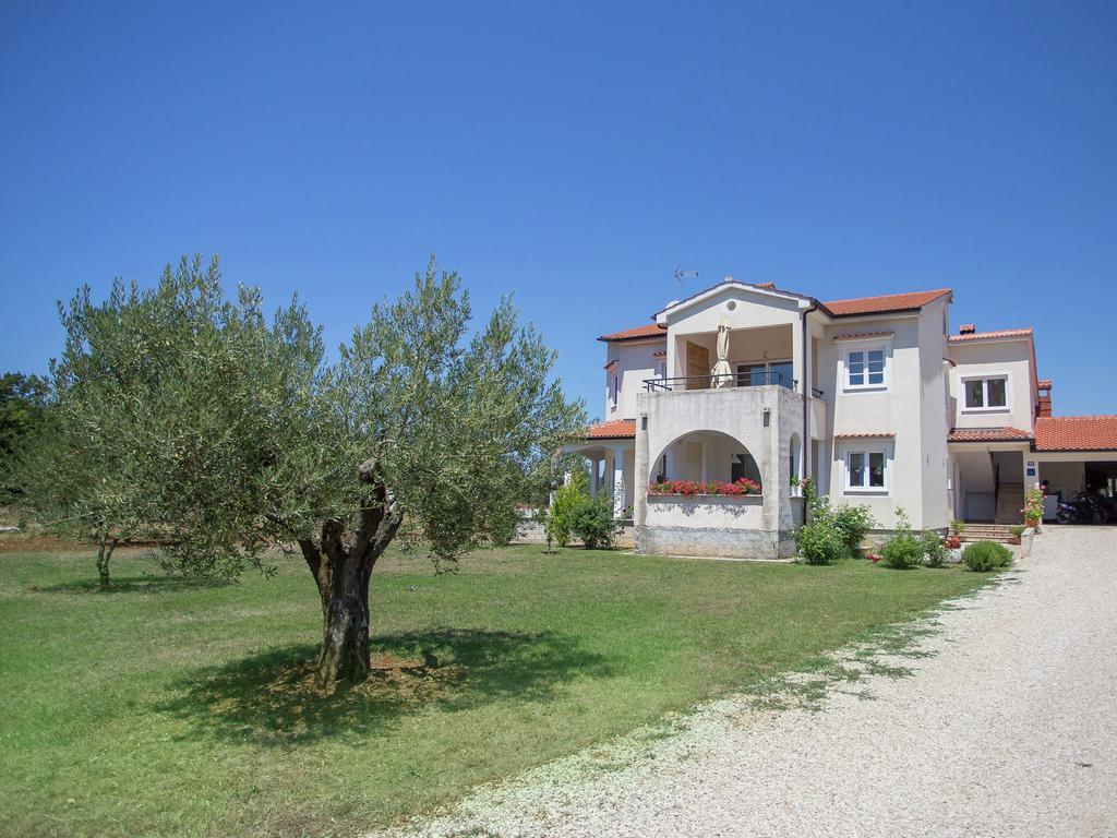 Charming Apartment With Private Terrace In Porec Porec